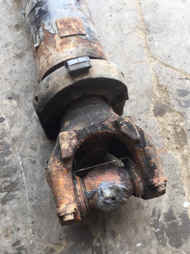 2011 Kenworth T800 Drive Shaft, Front Payless Truck Parts