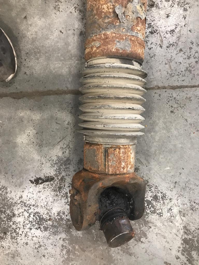 2004 Peterbilt 379 Drive Shaft, Rear Payless Truck Parts