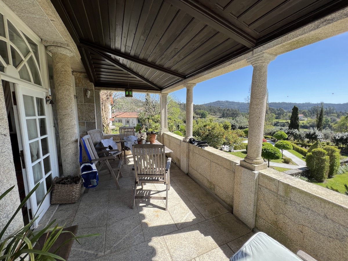 Palace for sale with large vineyard North Portugal Viana do Castelo