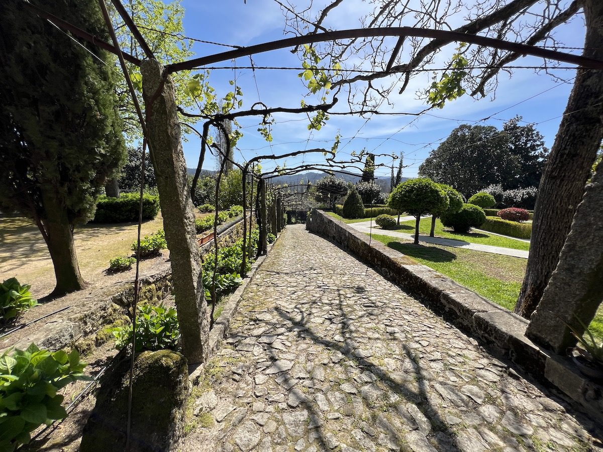 Palace for sale with large vineyard North Portugal Viana do Castelo