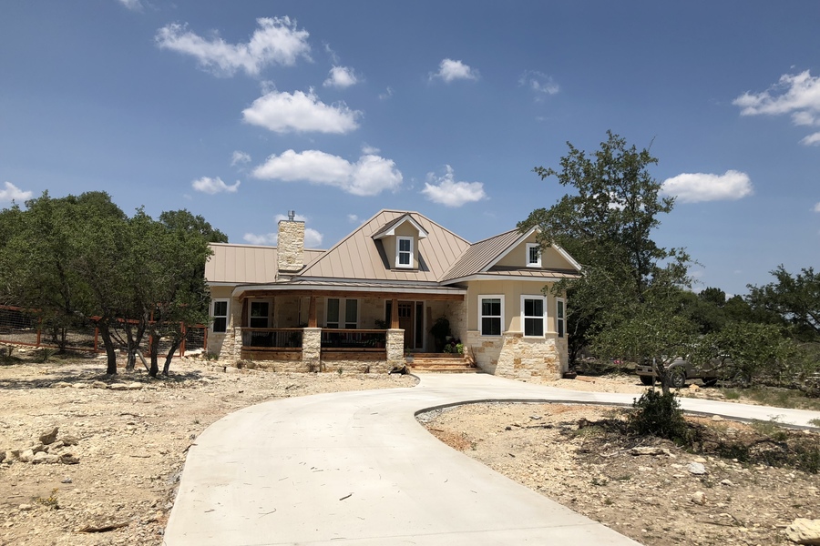 Circle R Homes Home Builder in San Antonio, TX Hoodle