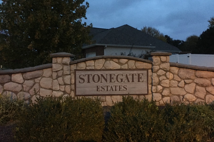 Stonegate Estates Subdivision in Groveland, IL Hoodle