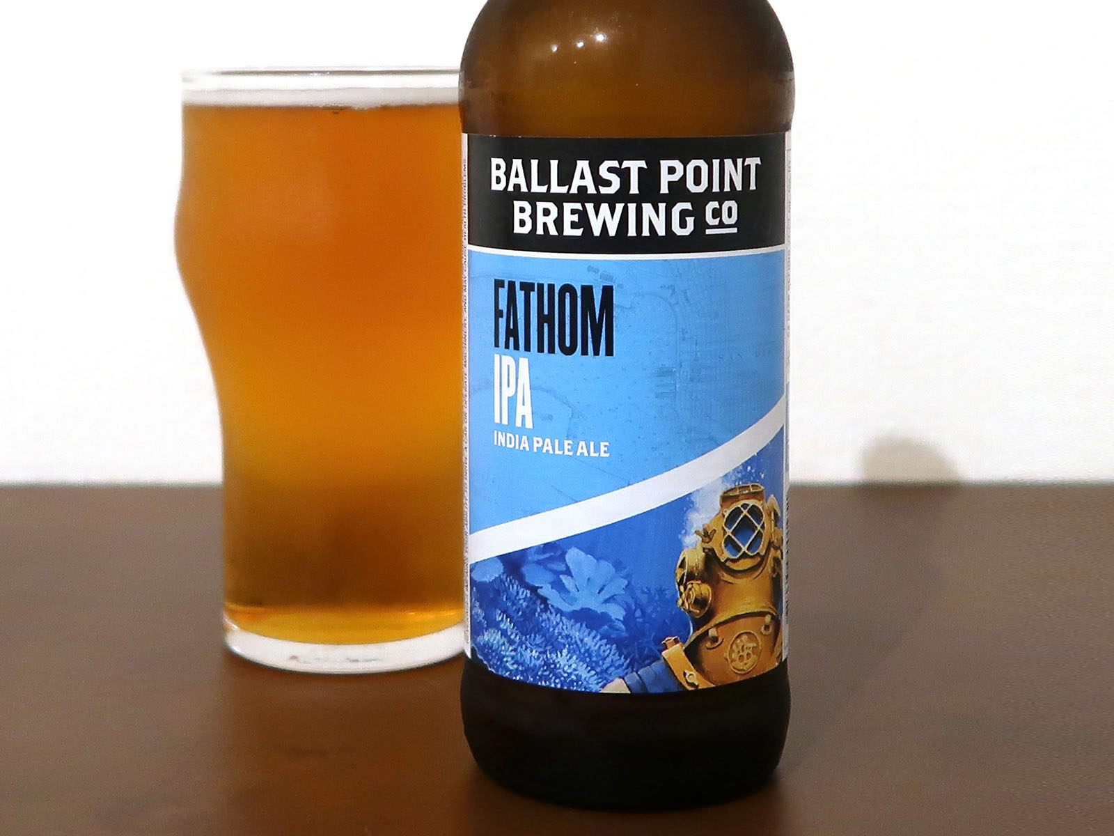 アメリカ Ballast Point Brewing FATHOM IPA 生ビールブログ