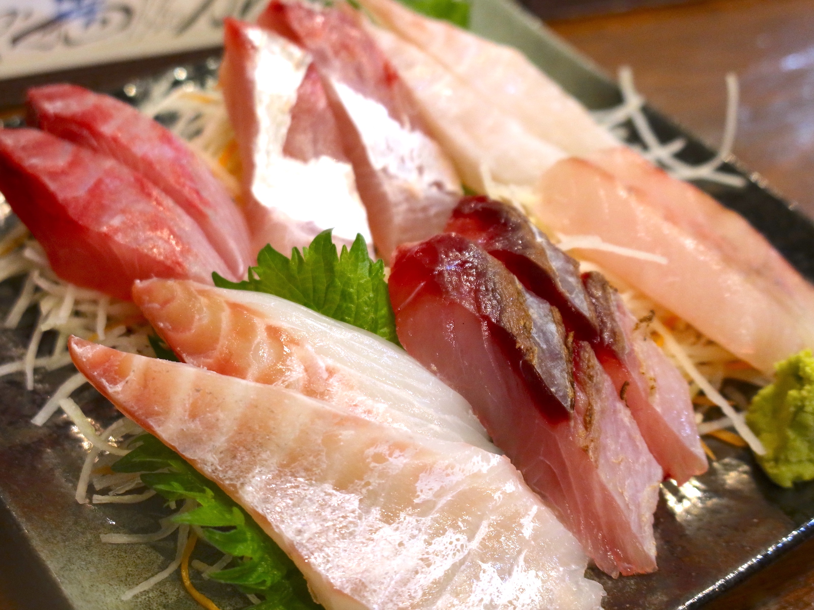 沖縄で肉のように魚を喰らえ！ 魚のうまい店「いゆじ」で刺身三昧！ 生ビールブログ