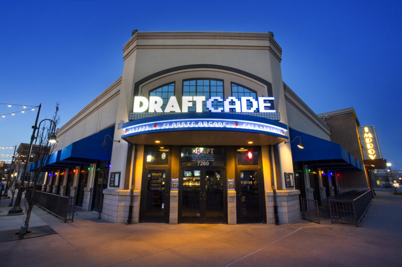 Draftcade Classic Arcade Bar & Restaurant Kansas City, Missouri