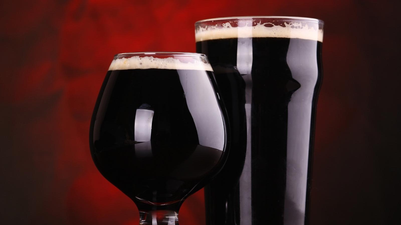 Stout vs Porter The Contrast Between These Favorite Dark Beers