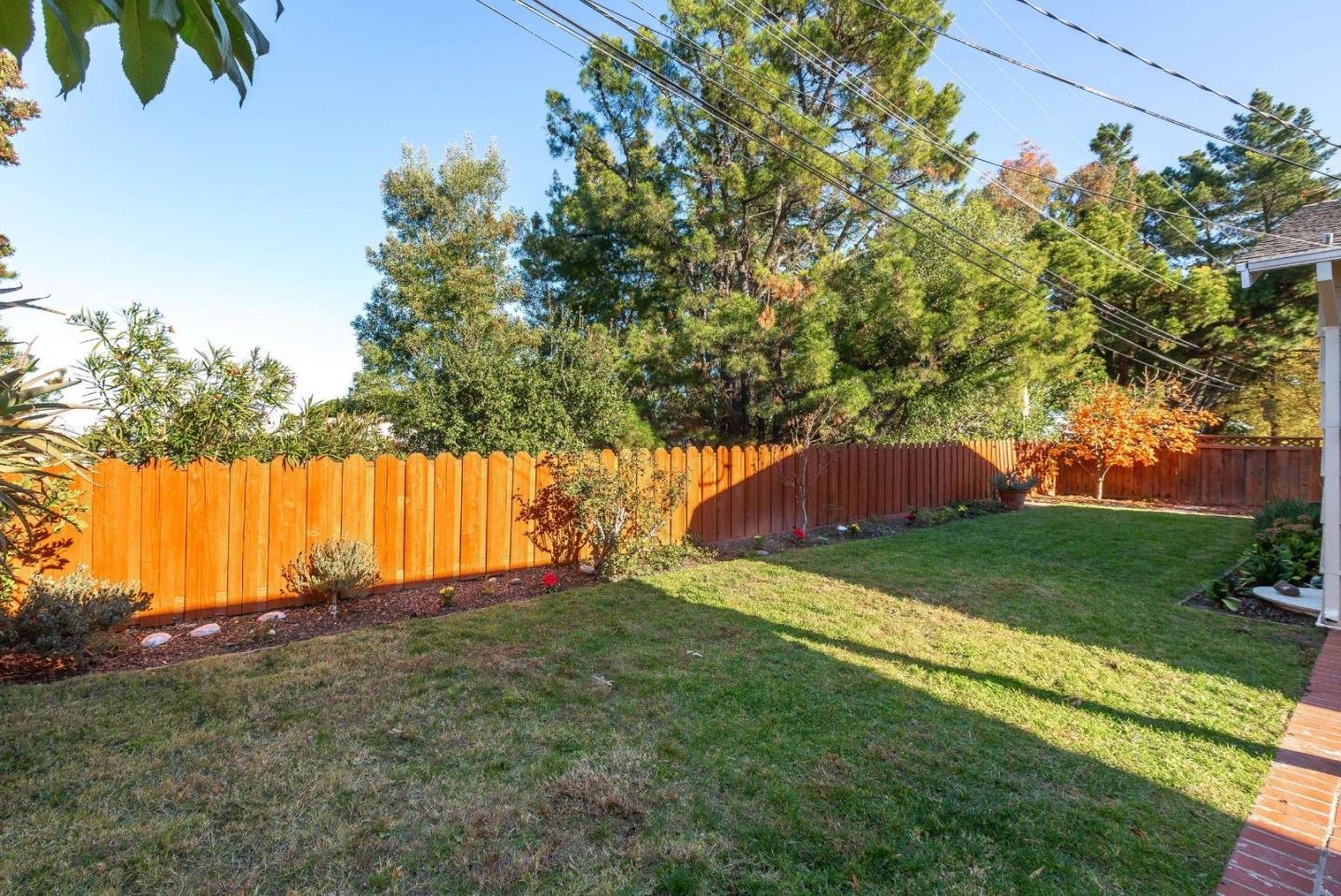 Emerald Hill Rd, Redwood City, CA 94061 Dragon1USA