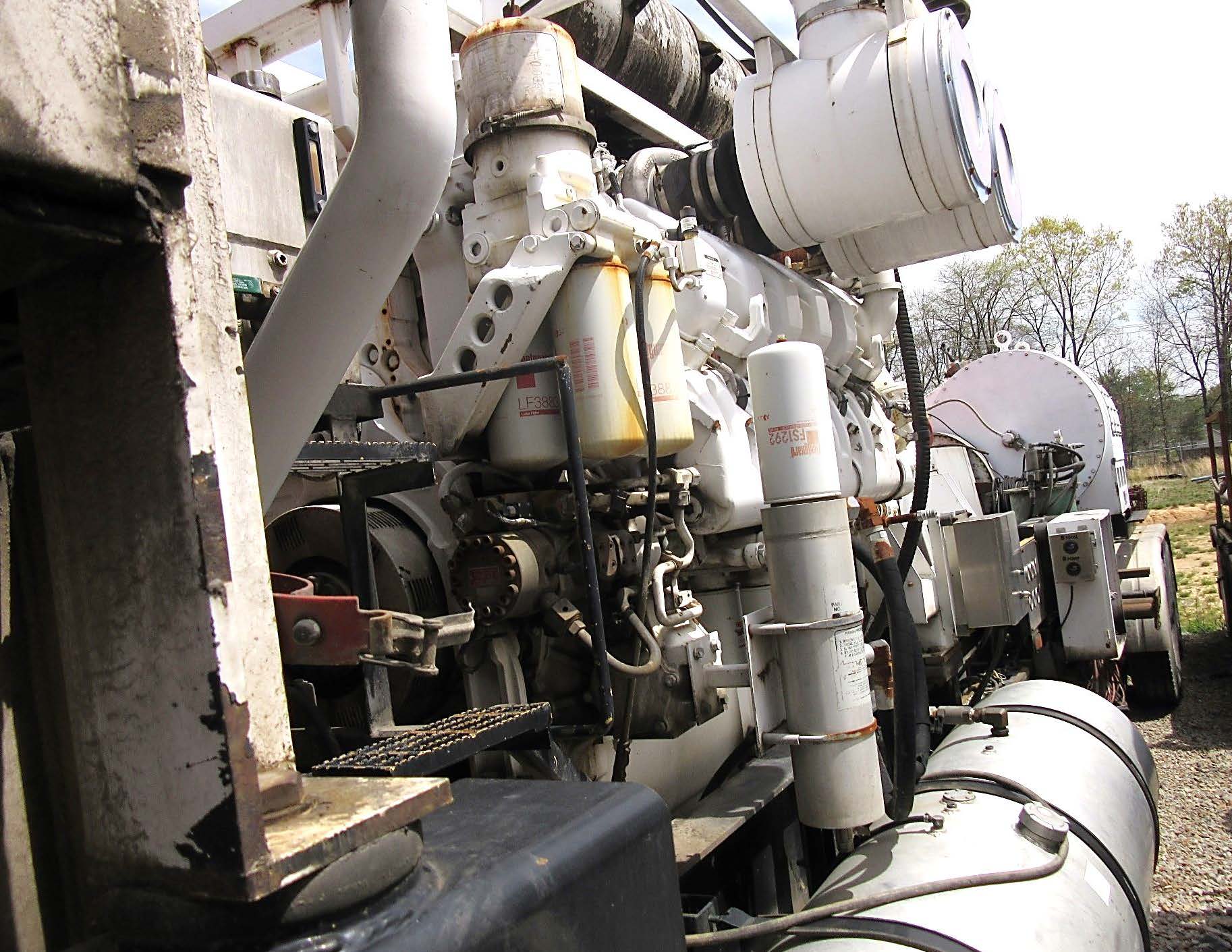 DUE 52670 2250 TRAILERMOUNTED FRAC PUMP Dragon Used Equipment