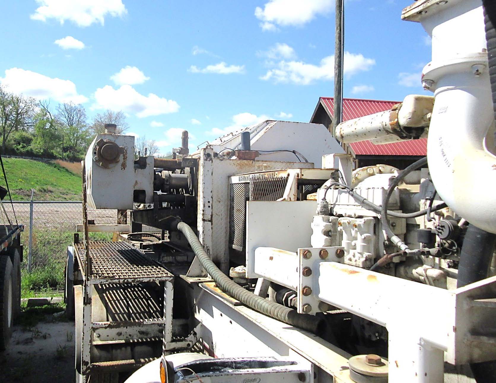 DUE 52640 TRAILERMOUNTED 2250HP FRAC PUMP SOLD Dragon Used Equipment