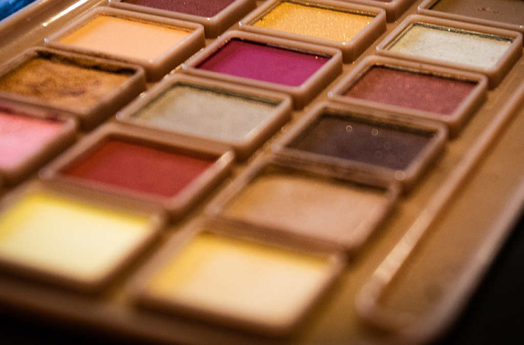 Building Your First Stage Makeup Kit Dramatics Magazine