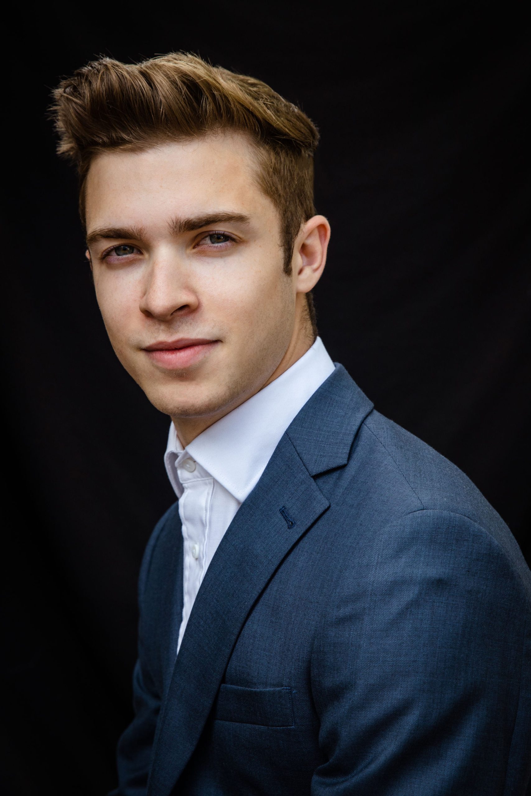 A Meteoric Rise in the World of Lighting Design Dramatics Magazine Online