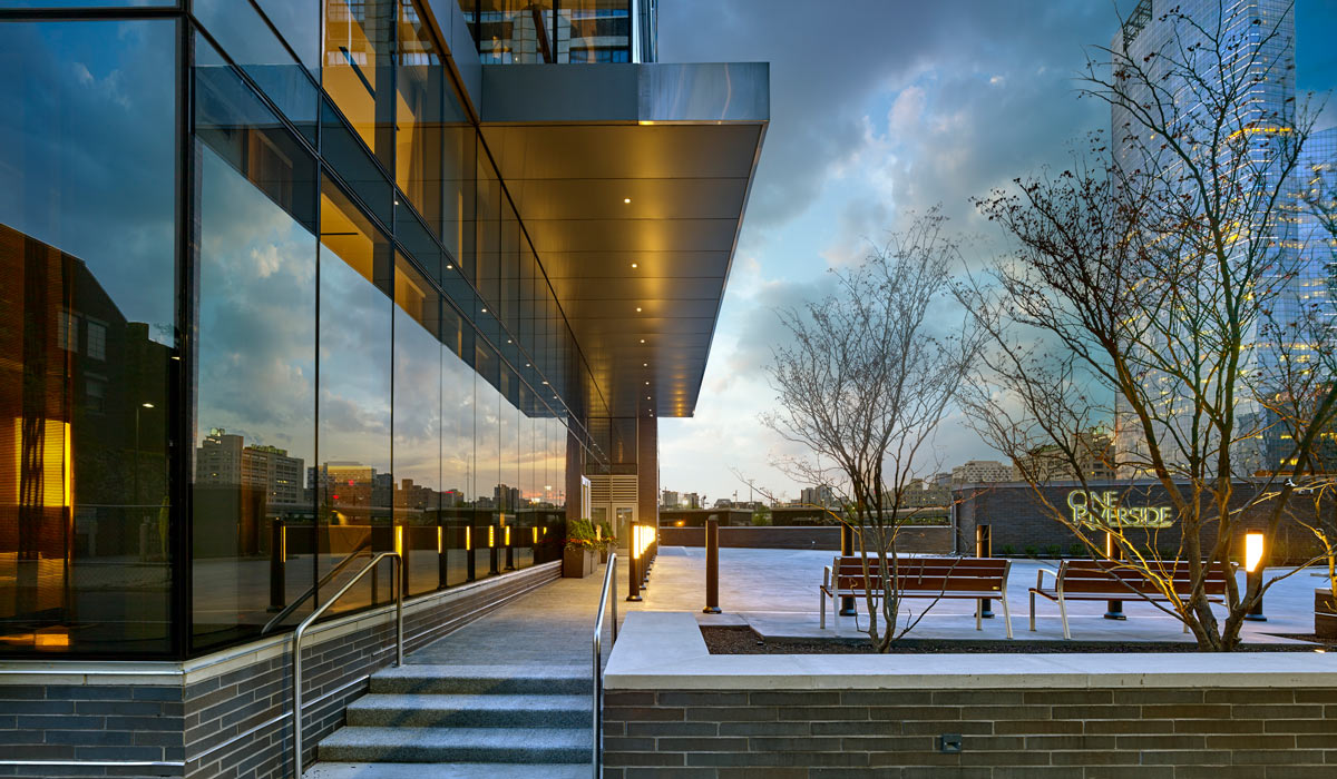 One Riverside Condominiums I Dranoff Properties