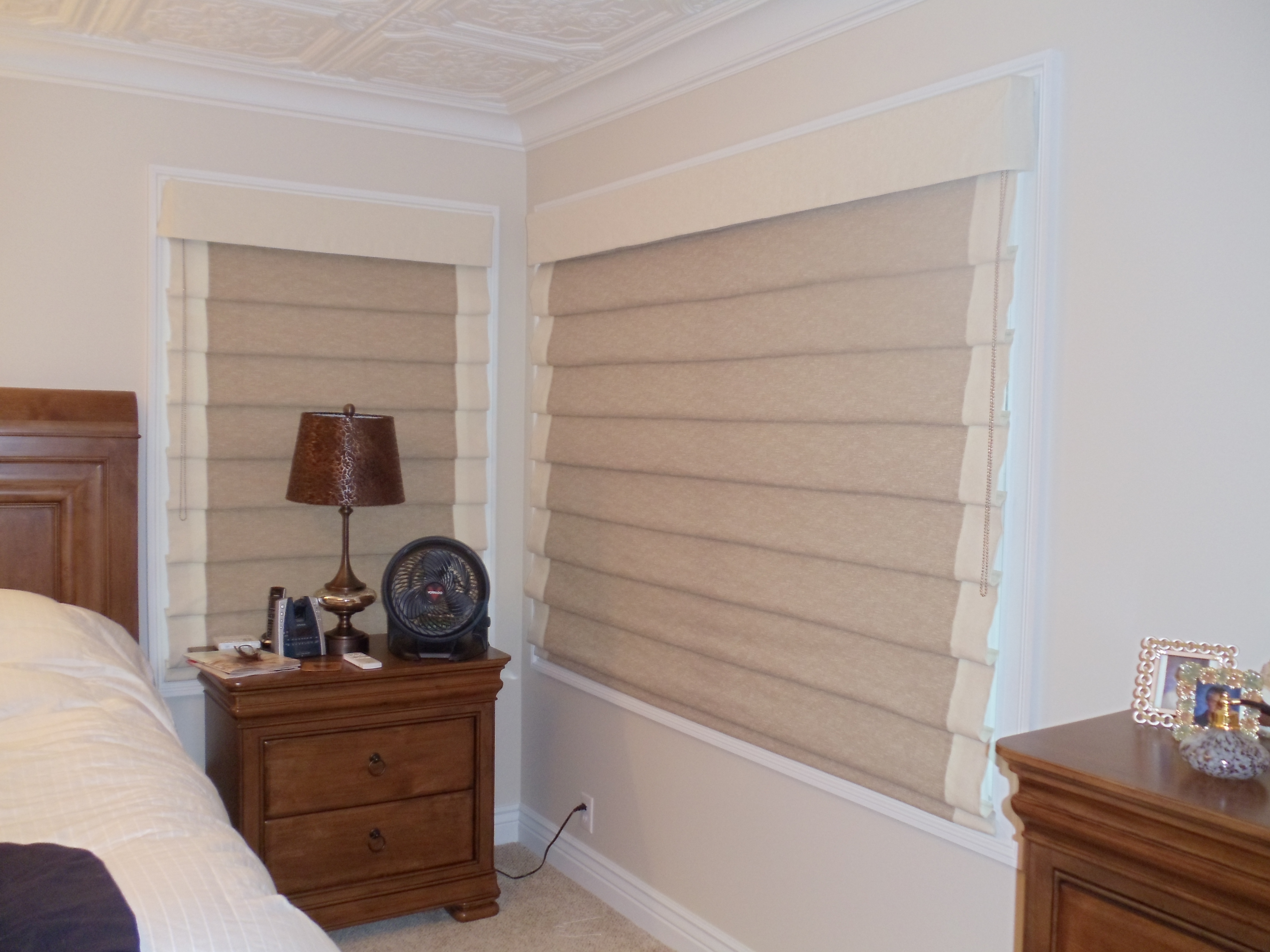 Hobbled roman shade Drapery Decor