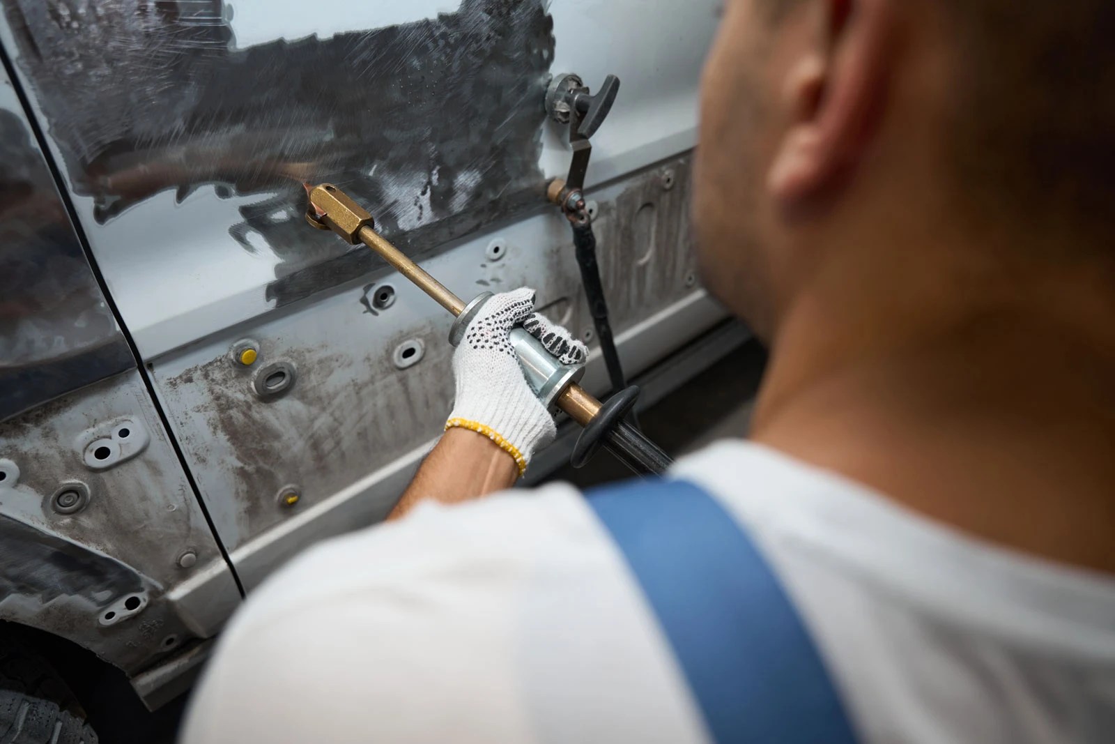 Collision Repair Services in Peabody, MA D & R Autobody LLC