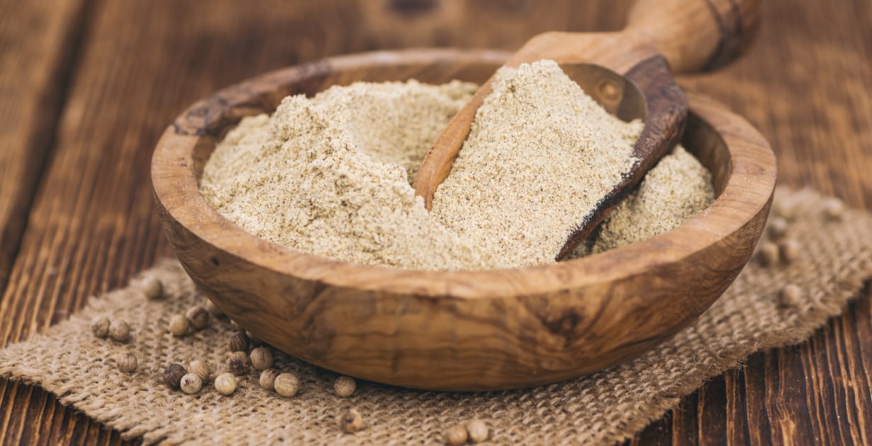 White Pepper vs. Black Pepper Benefits, Uses, Side Effects Dr. Axe