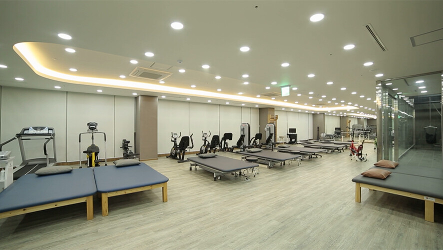 Physical Therapy & rehabilitation center Limb Lengthening & Complex