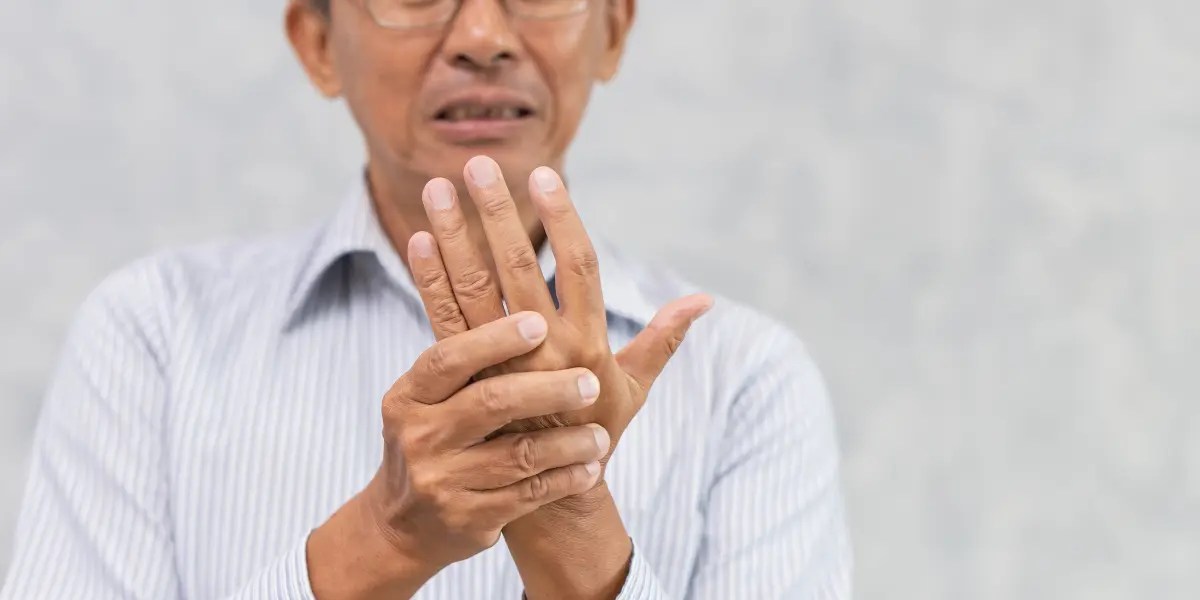 Trigger Finger Symptoms and Causes
