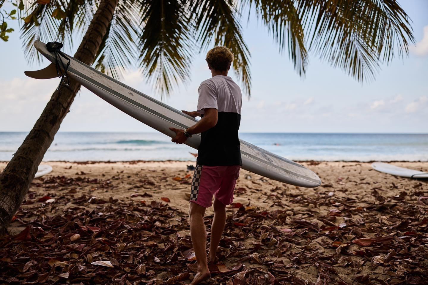 LONGBOARD SURFING BARBADOSdread or dead surf school & surfboard