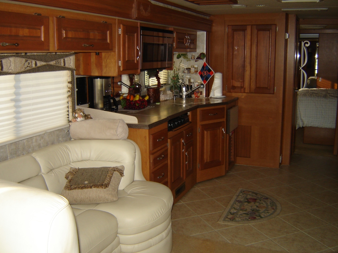 2004 Holiday Rambler Endeavor For Sale in Tennessee