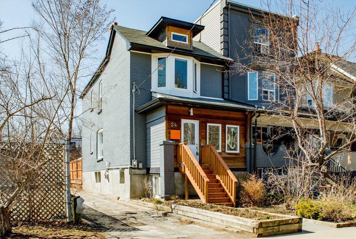 24 Caroline Ave Toronto For Sale Tommy Lioutas