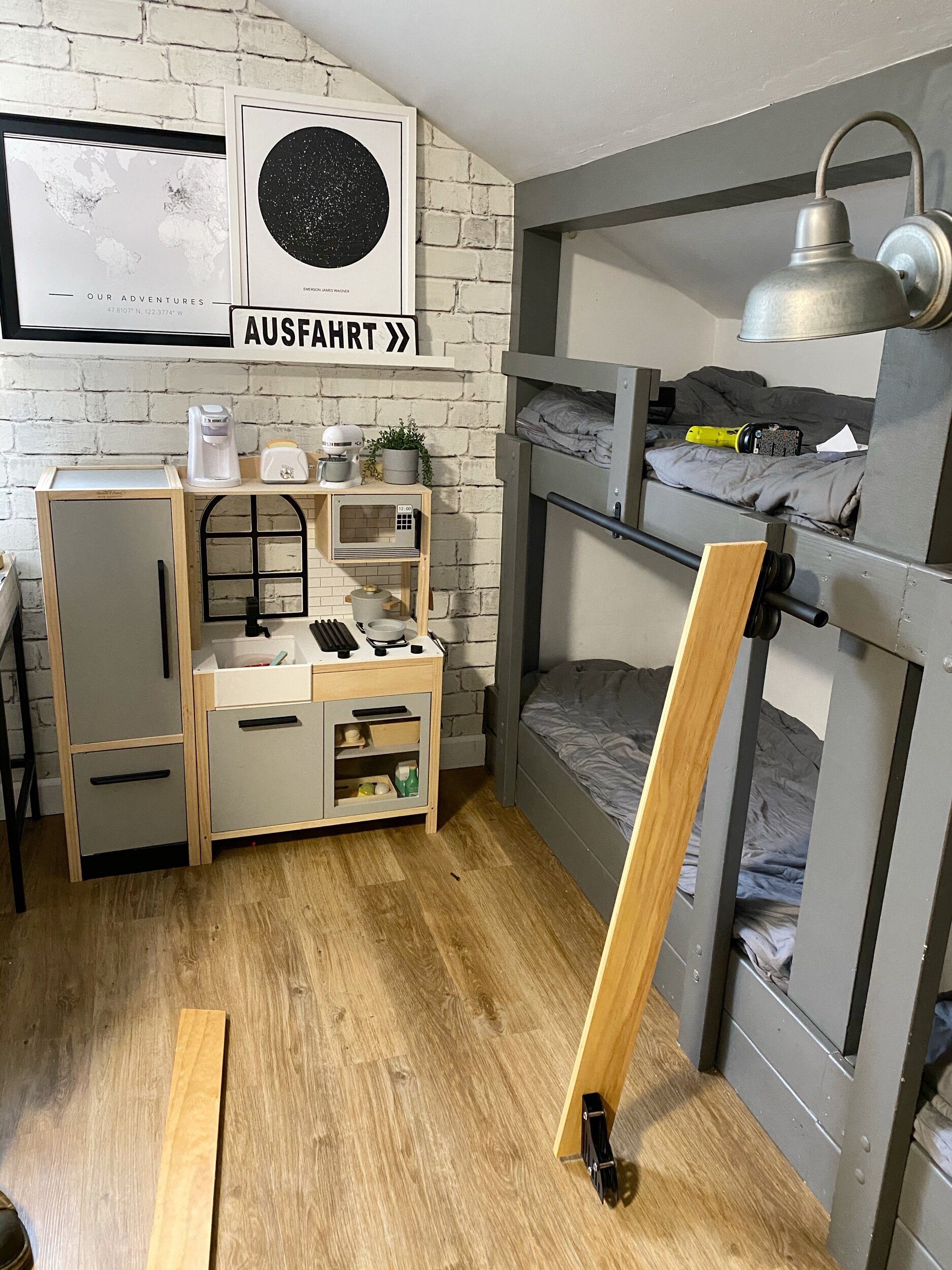 DIY Bunk Bed Library Ladder