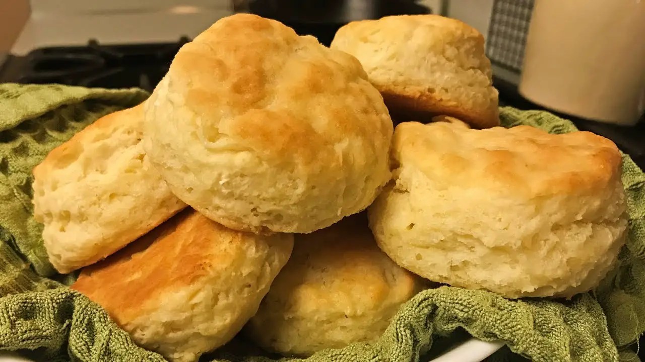 Old Fashioned Cooking My Grandma's Buttermilk Biscuits