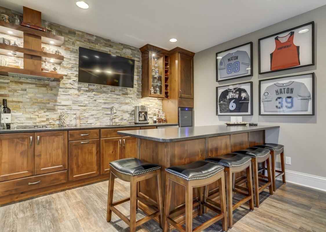 Sophisticated Basement Bar Dreammaker Kitchen & Bath