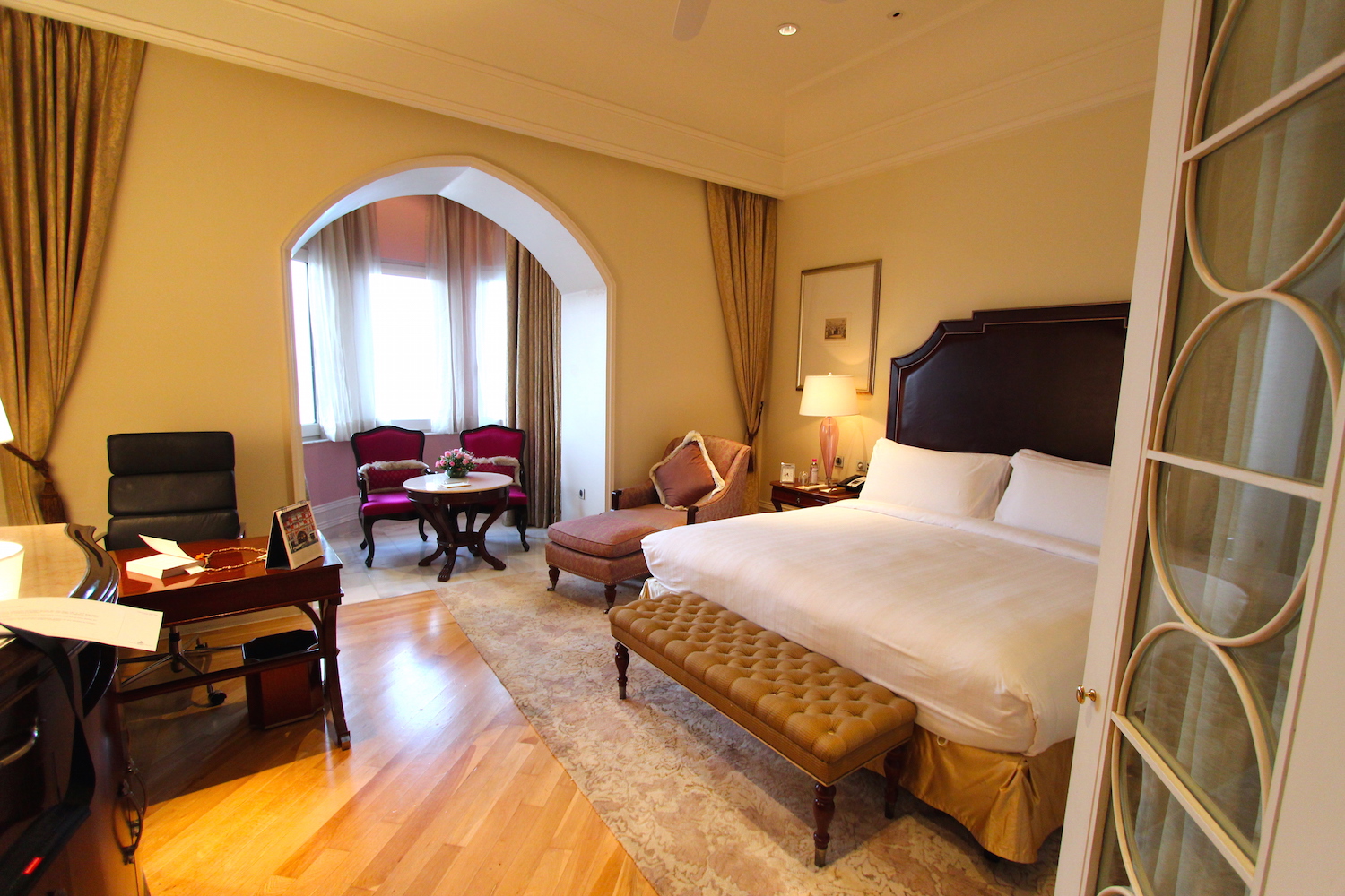 The Taj Mahal Palace Hotel, Bombay (Mumbai) Dream Of A City