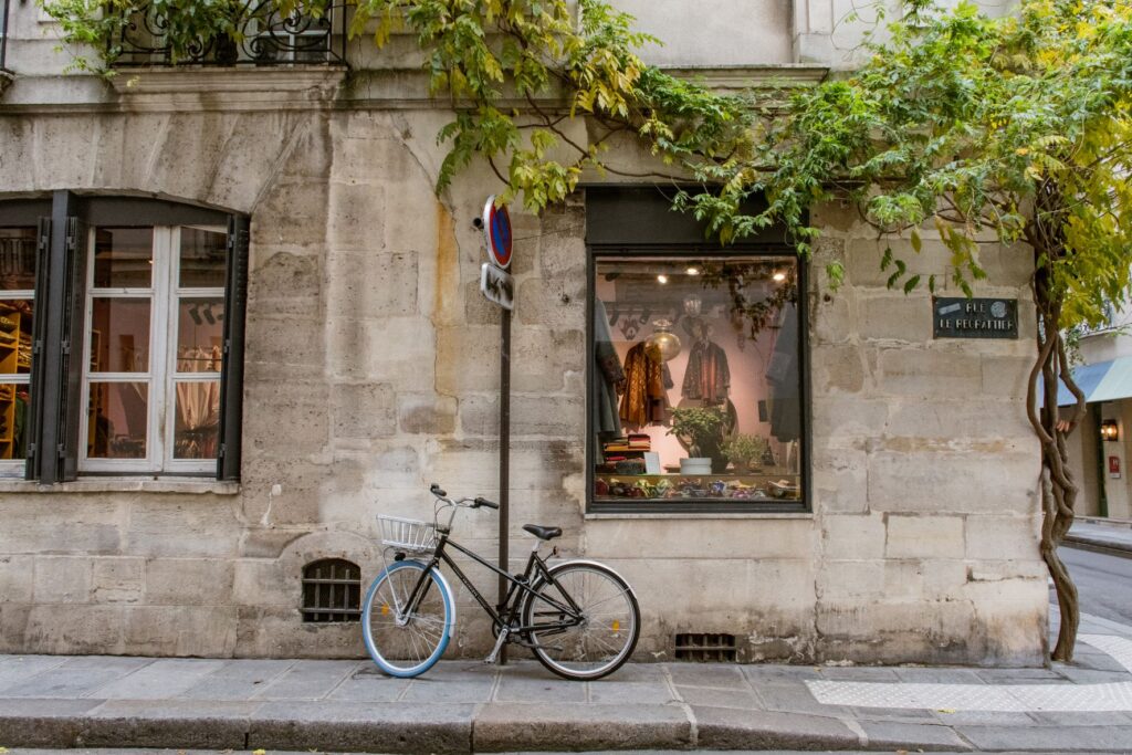 Île SaintLouis a Hidden Gem Neighbourhood in Paris • Dream Plan