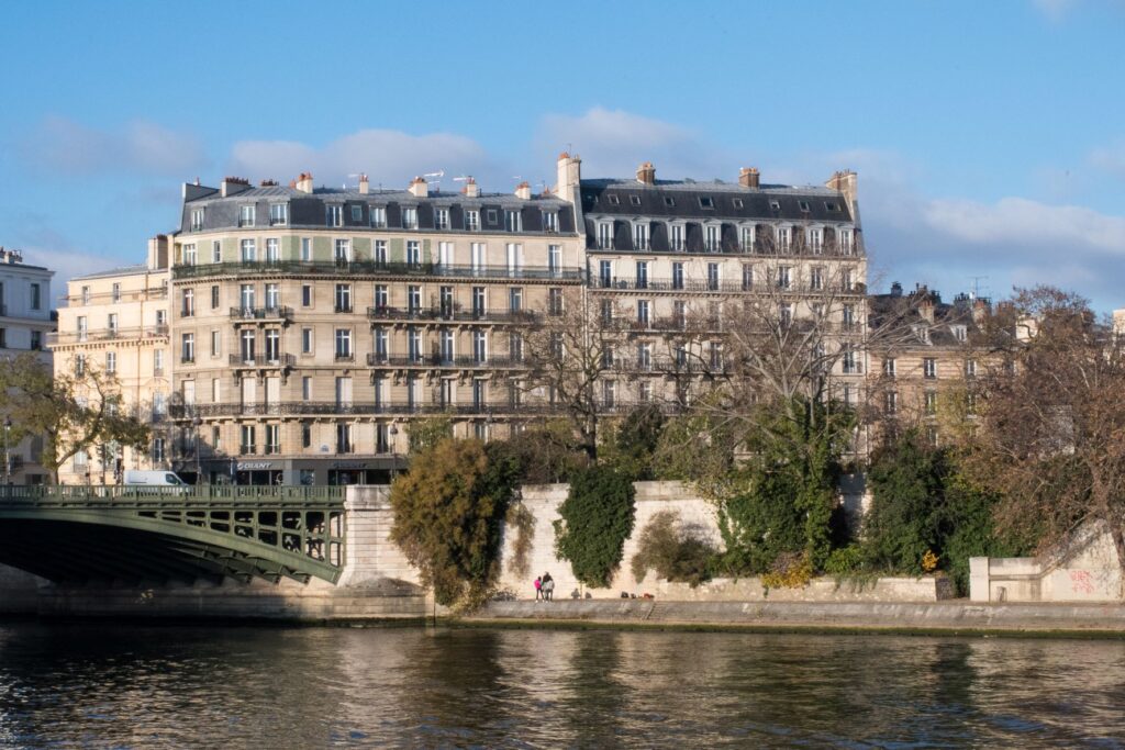 Île SaintLouis Paris True Parisian Neighbourhood Gem Dream Plan