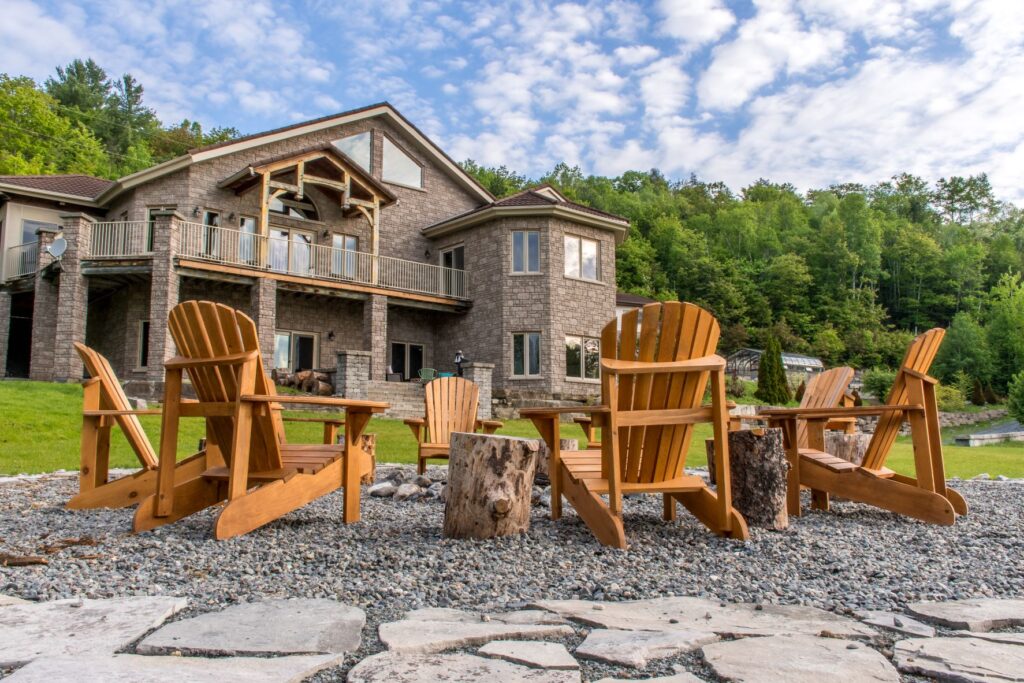 Chardonnay Cottage a Luxury Cottage Rental on Long Lake Sudbury