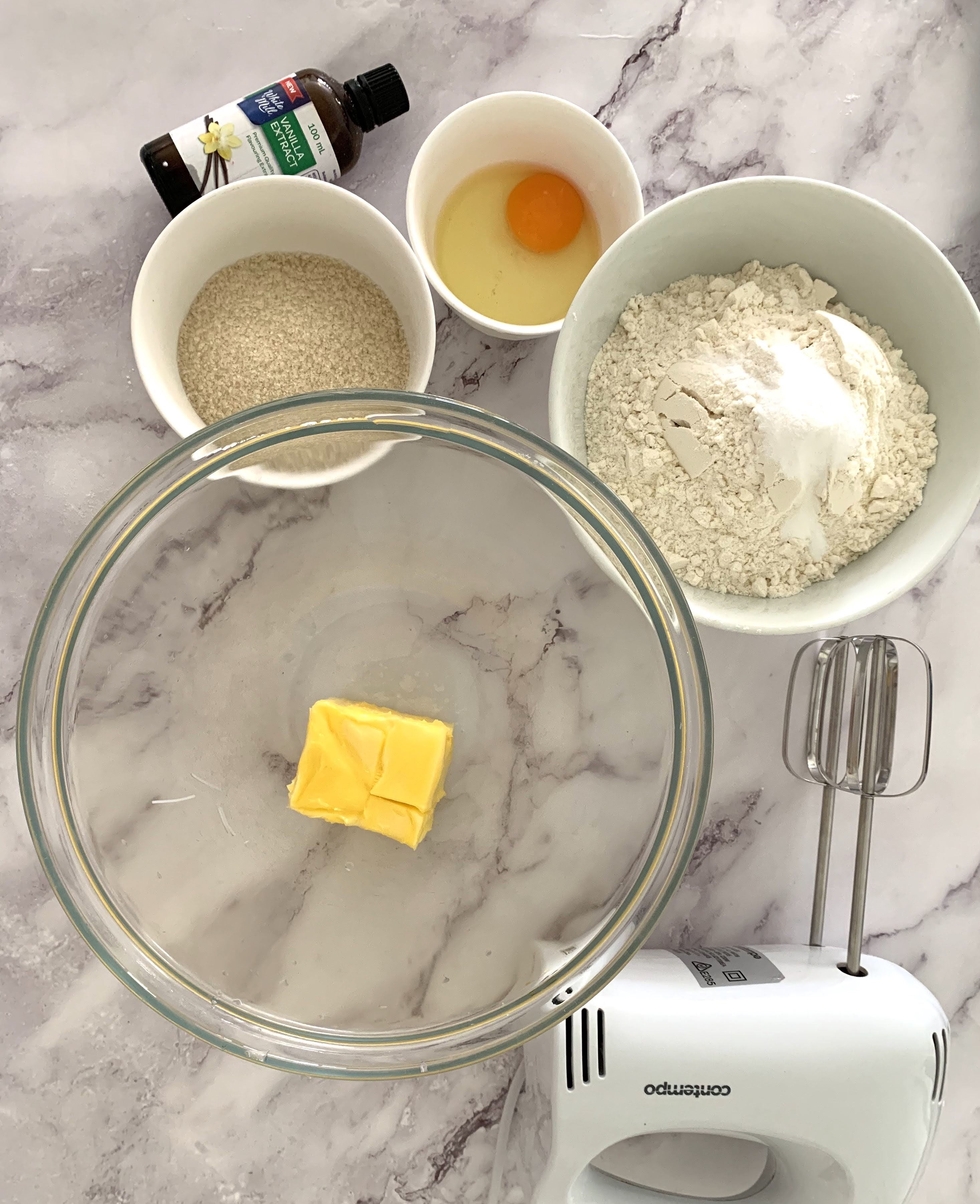 SUGAR COOKIES WITH FONDANT ICING (HALLOWEEN VERSION