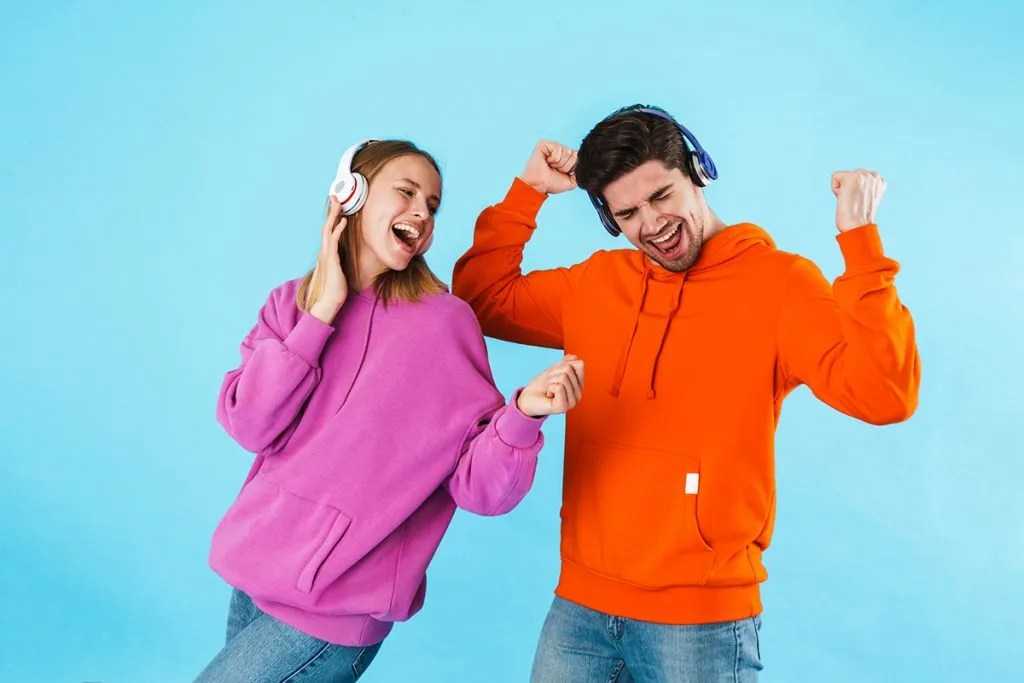 Can a Man Wear a Woman’s Hoodie? Dress Code Hub