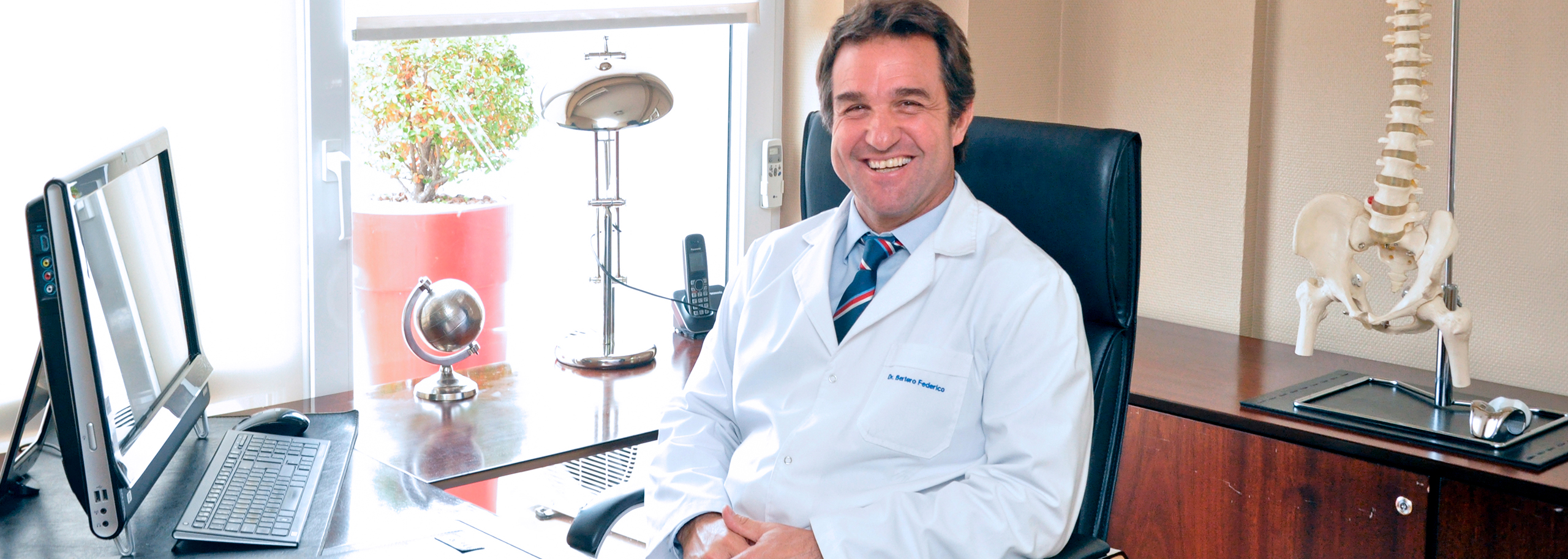 Dr. Federico Bertero TRAYECTORIA PROFESIONAL