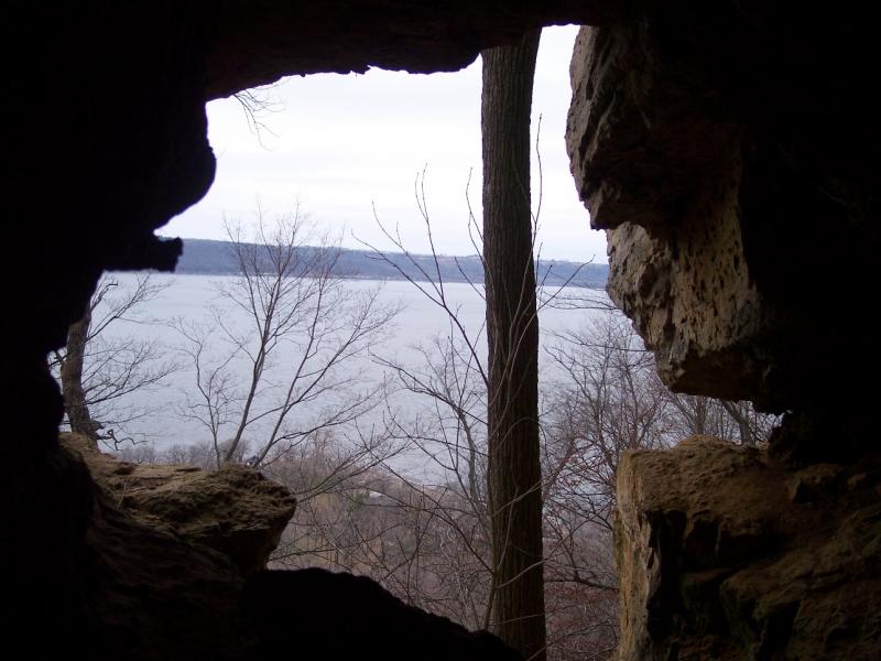 French Saltpeter Caves in Minnesota Dr. Greg Brick