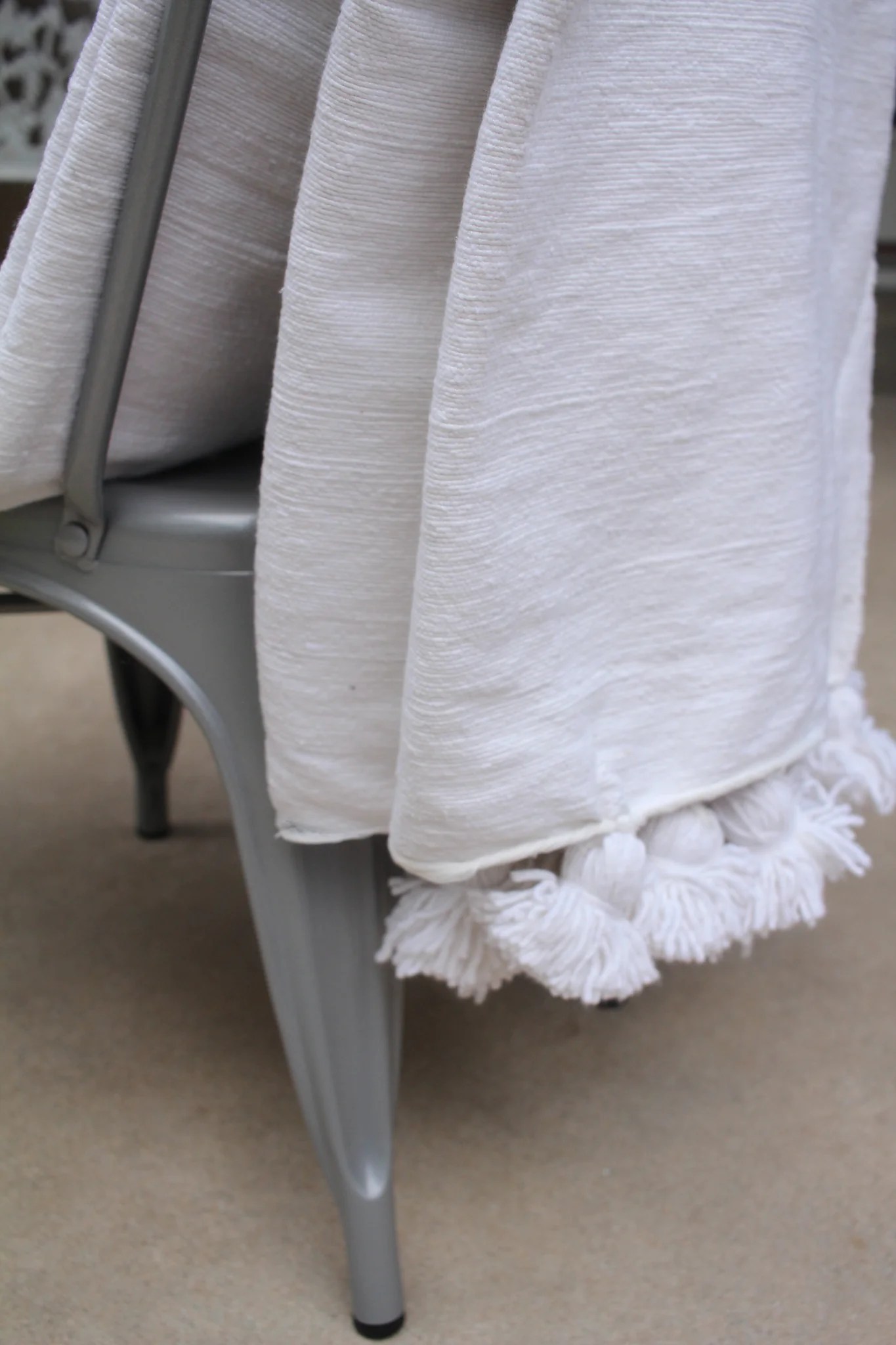Pom Pom Blanket Solid White Drift Home Collection