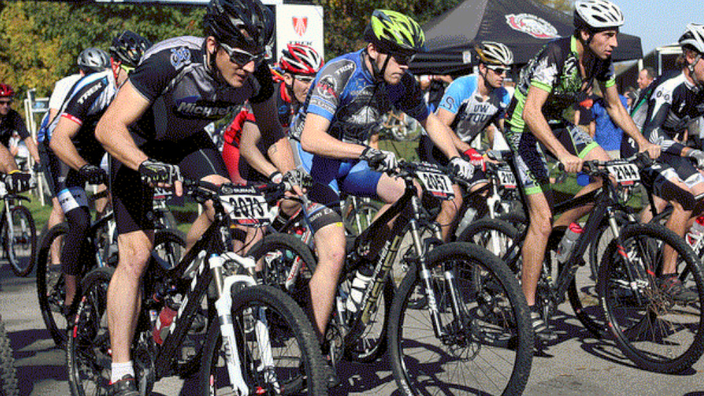 A Race In The Bluffs The Hixon Forest Epic Driftless Area Magazine
