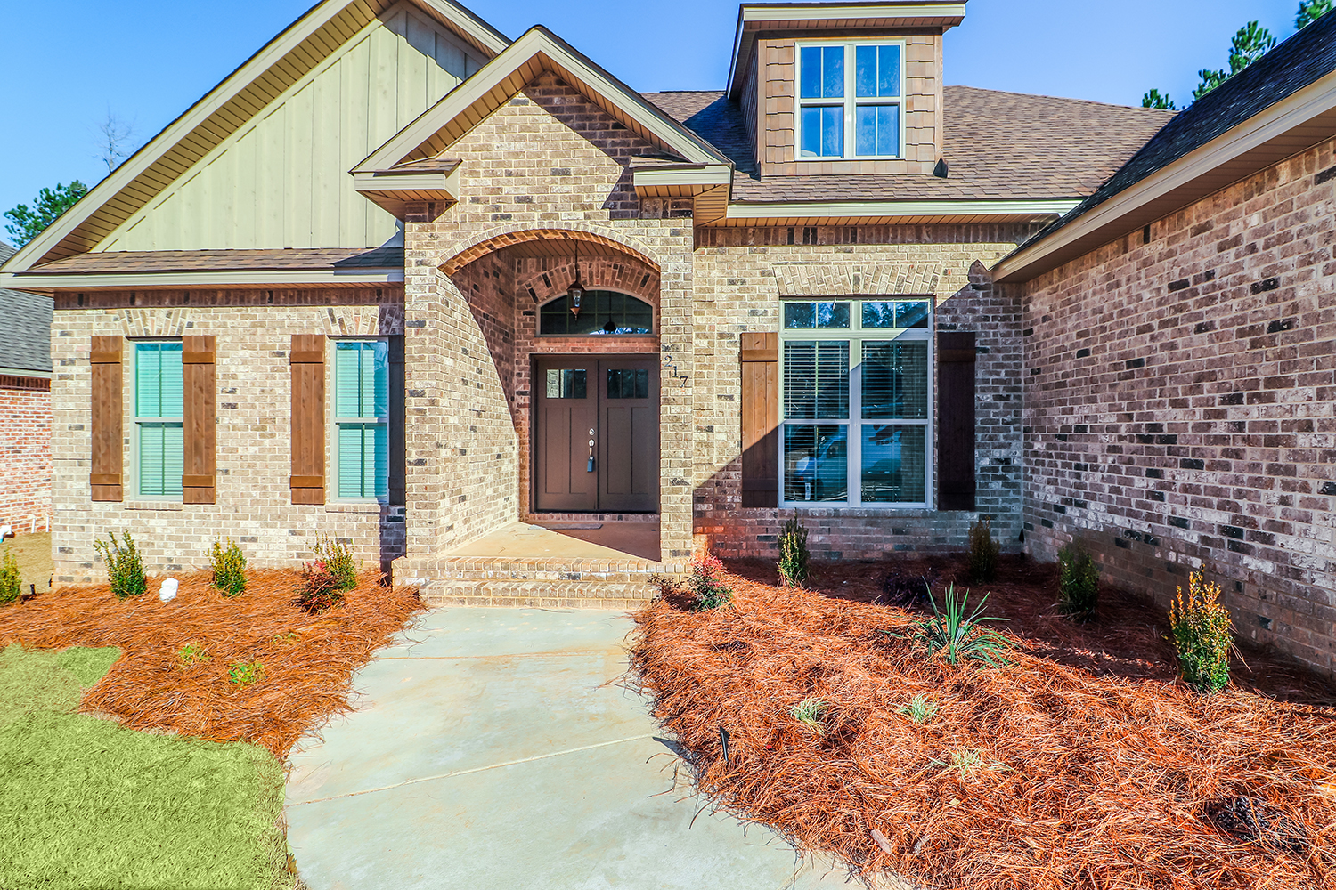 217 Rustic Live Oak Front (1) Driggers Construction Warner Robins