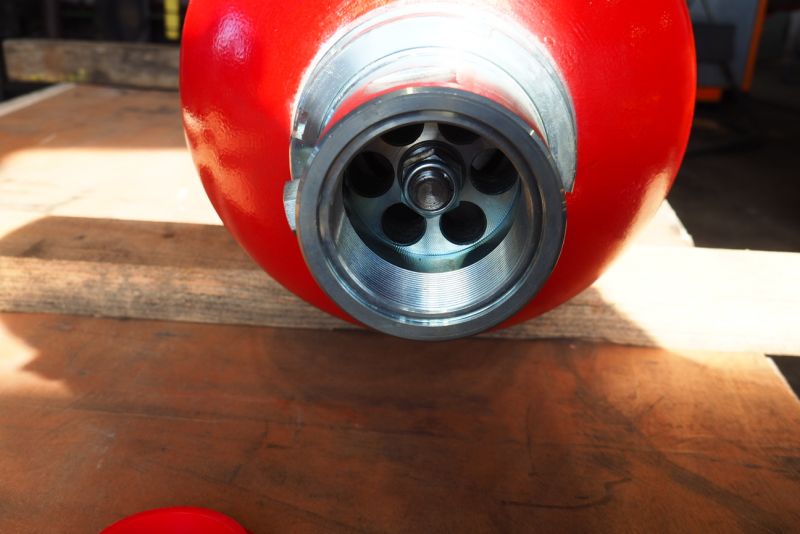 80 L Accumulator Bottle Drill Quest