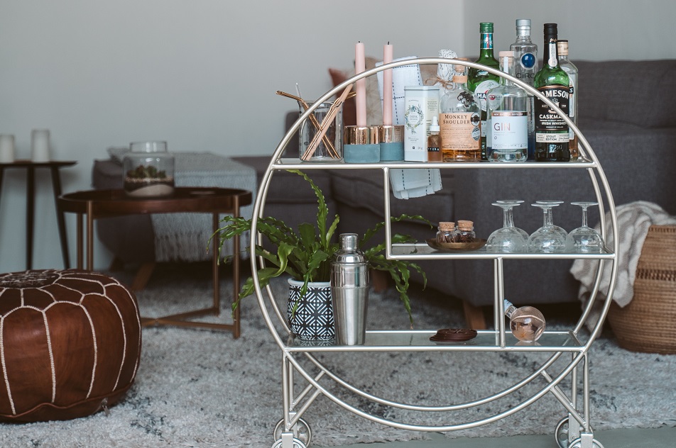 Drinkaholics Drinking at home with you