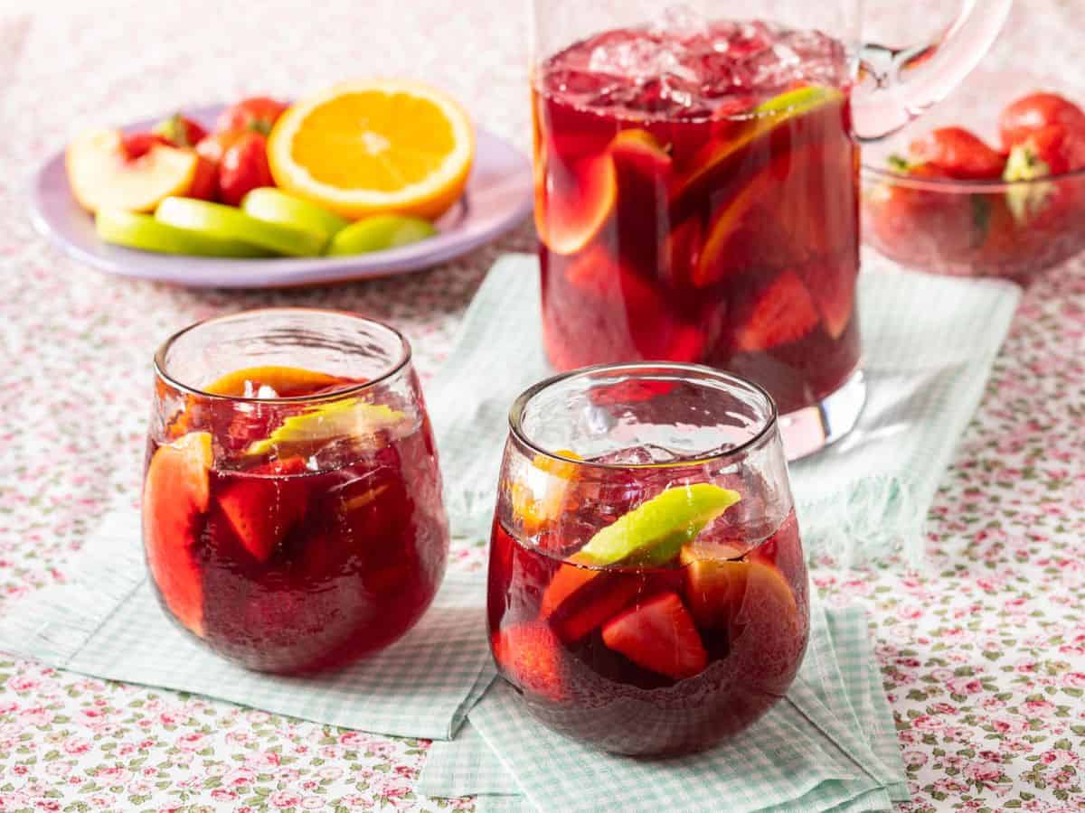 How to make Sangria recipe DrinxReview