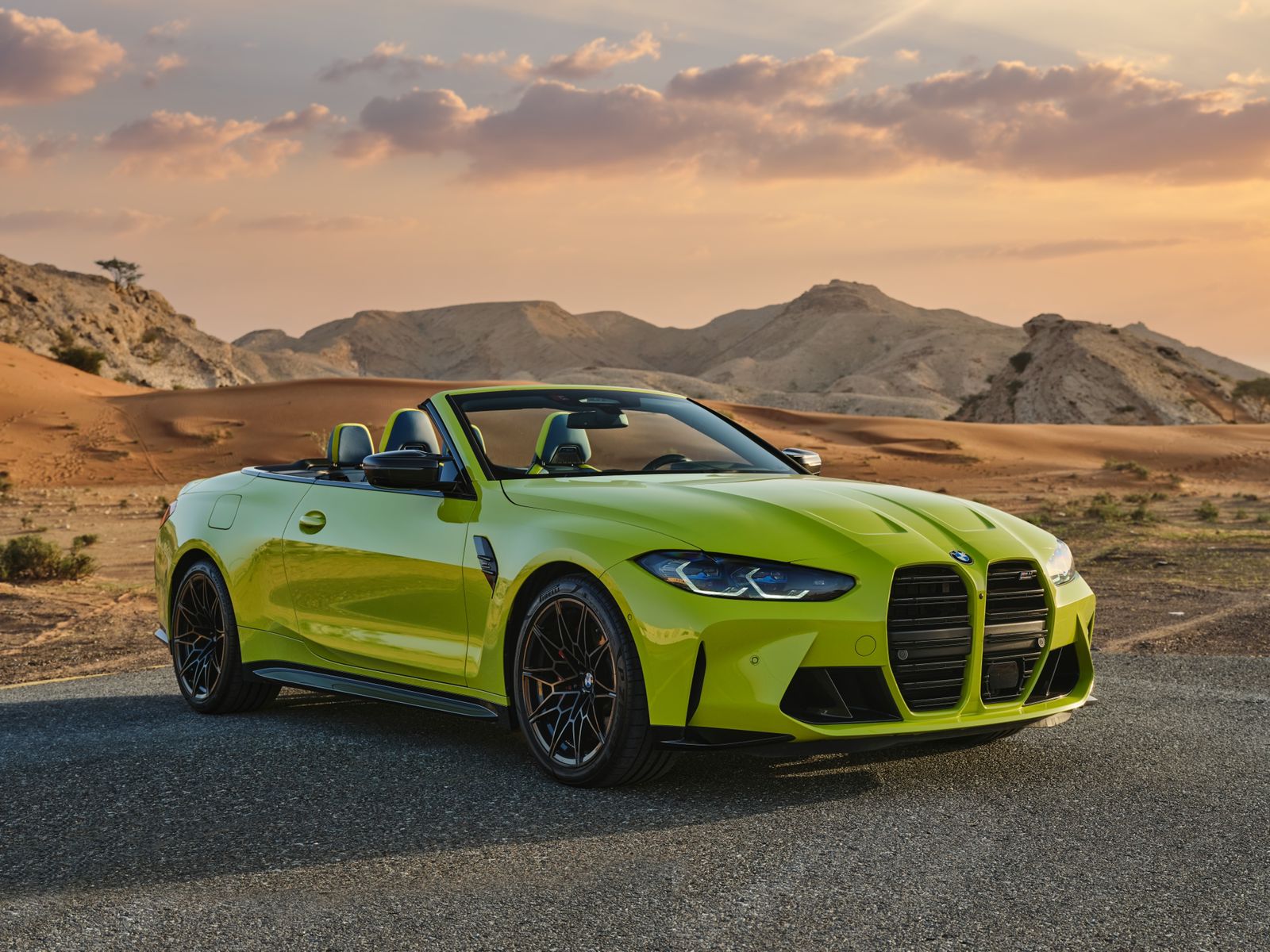 Rent a BMW M4 Competition in Dubai Rent exotic, classic and luxury