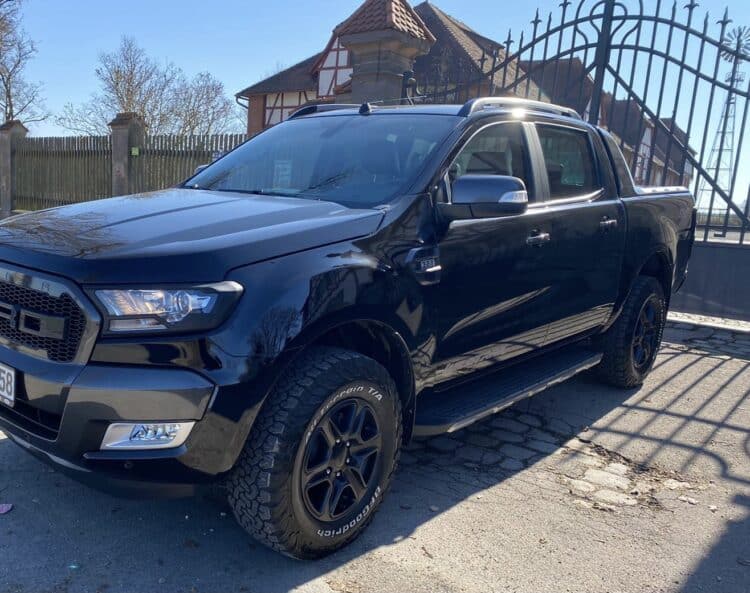 Ford Ranger mieten in Frankfurt DRIVAR Sportwagenvermietung