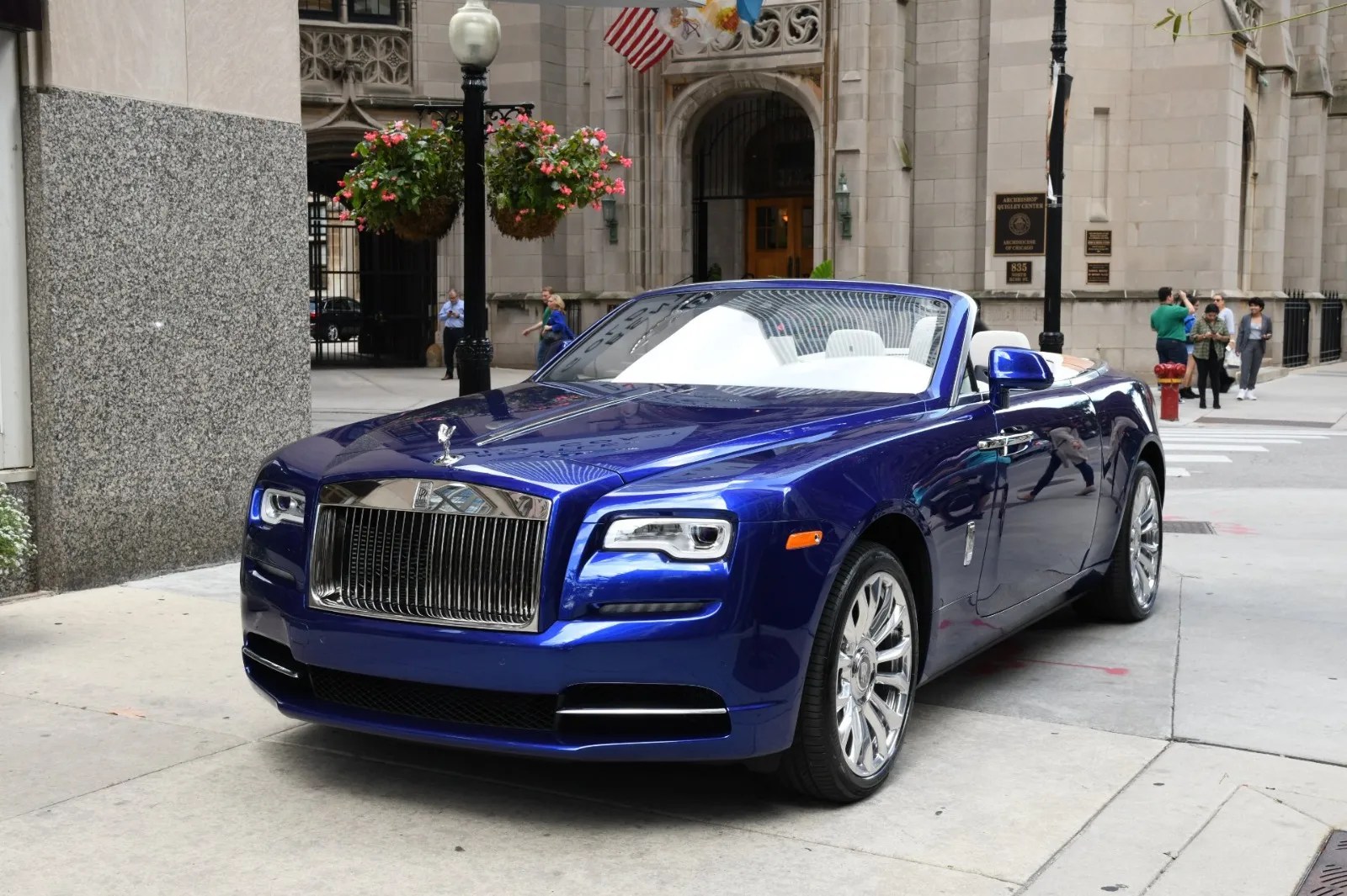 Rent a Rolls Royce Dawn in New York DRIVAR