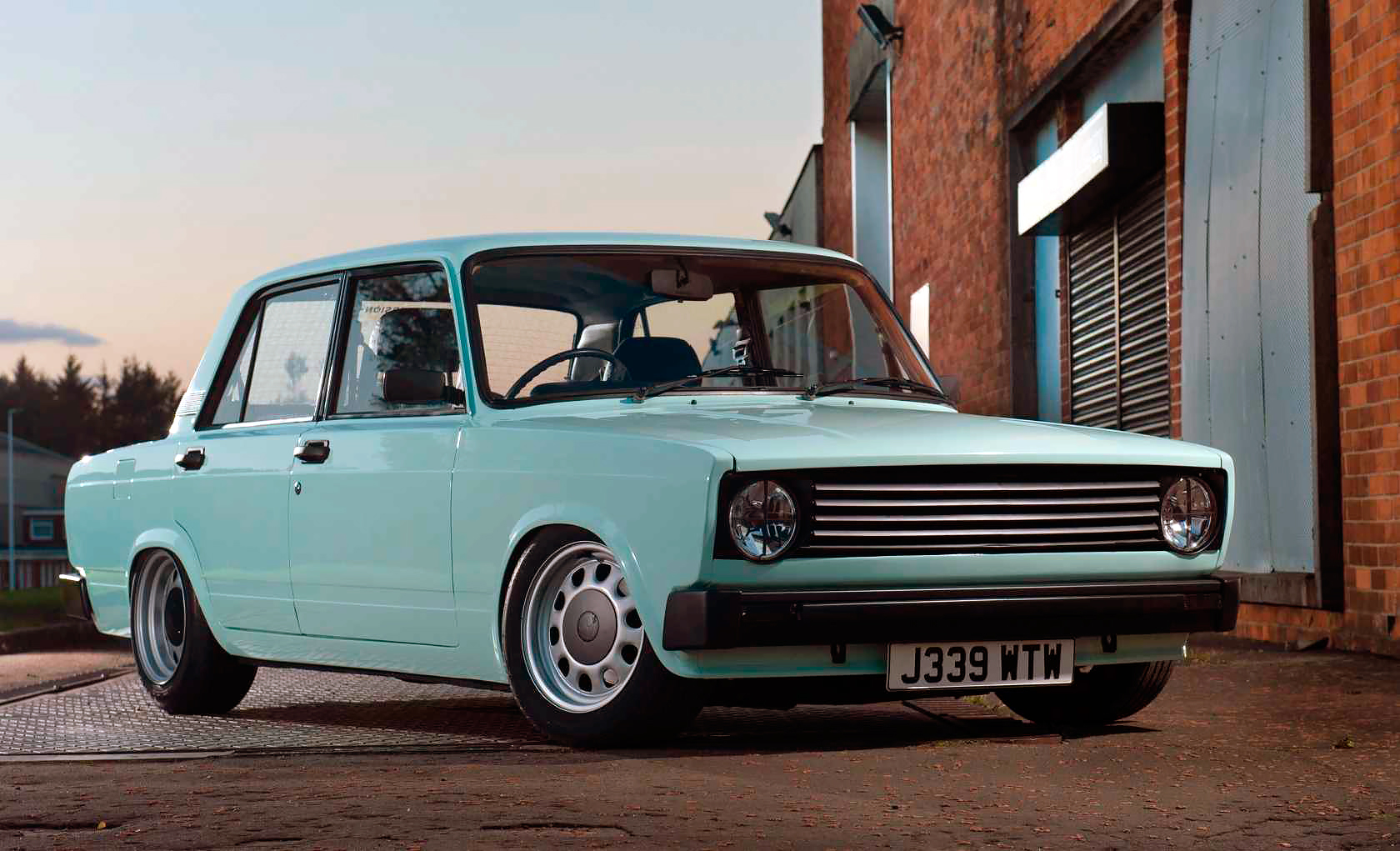 1991 Lada Riva / VAZ 2105 with custom air DriveMy Blogs Drive