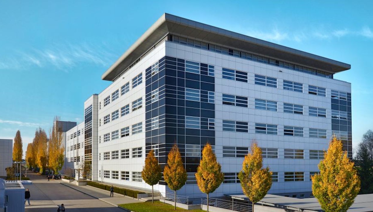 Ein Job bei Dräxlmaier Thomas Erfolgsgeschichte mit uns!