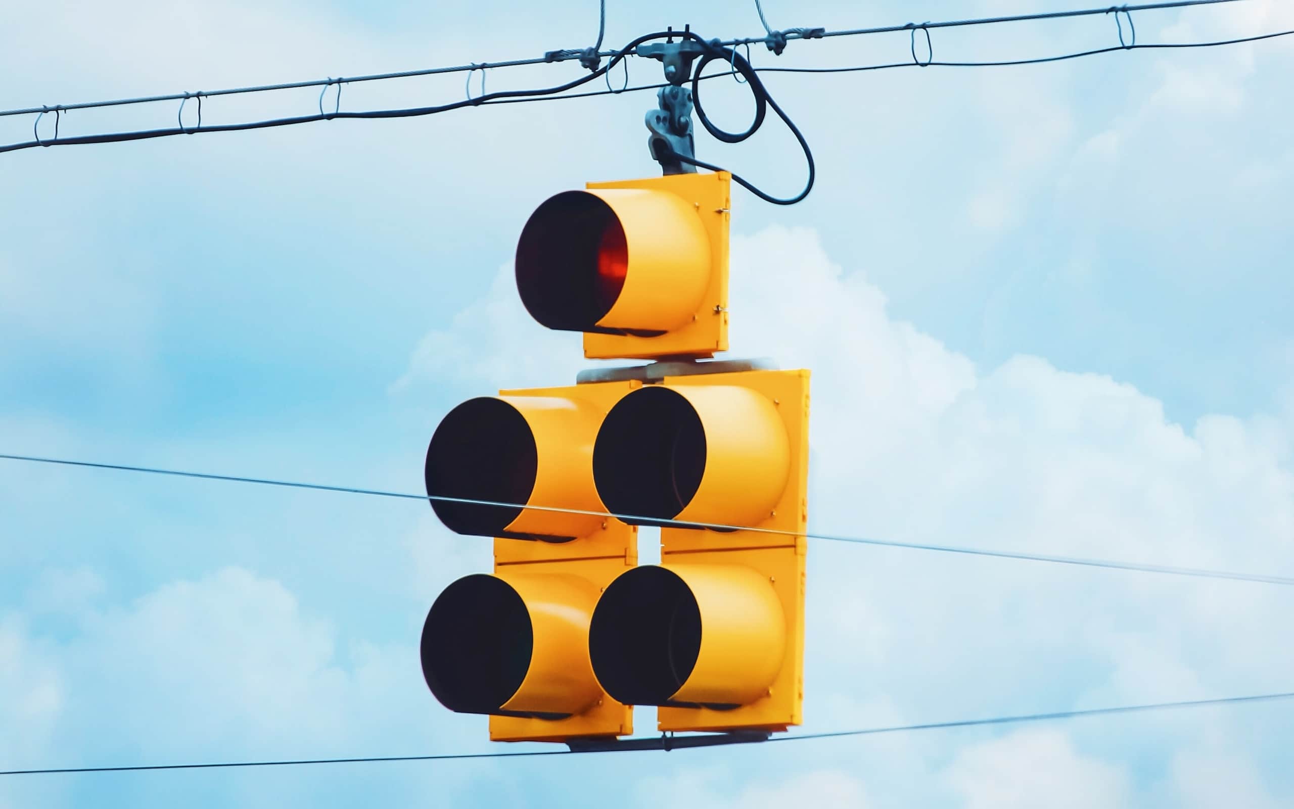 What Does a Flashing Yellow Light Mean? Traffic Light Colors