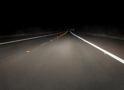 Driving Safely At Night: When To Use Your High Beams And Low Beams | Driving School