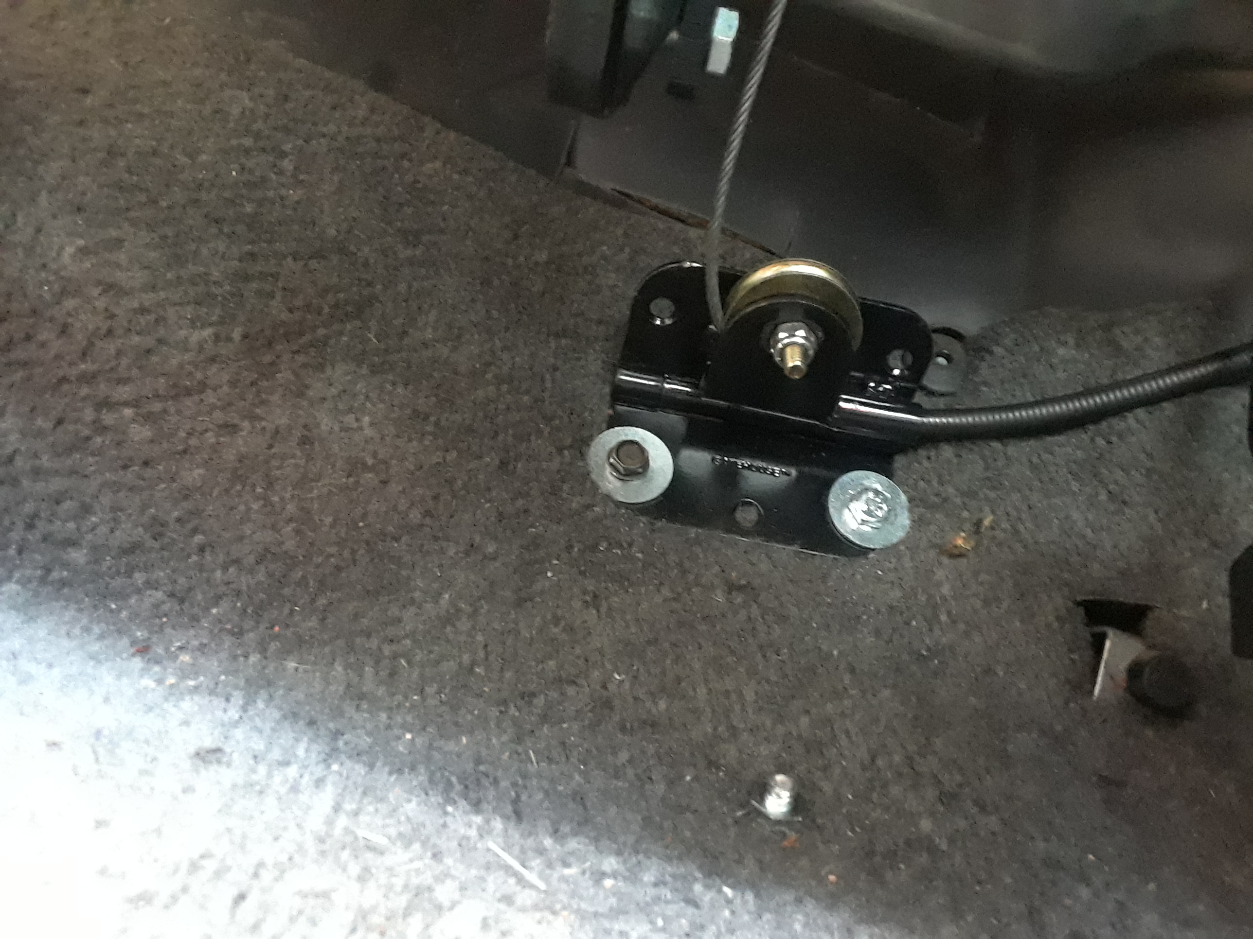 Installing the BEST BRAKE installing the cable.