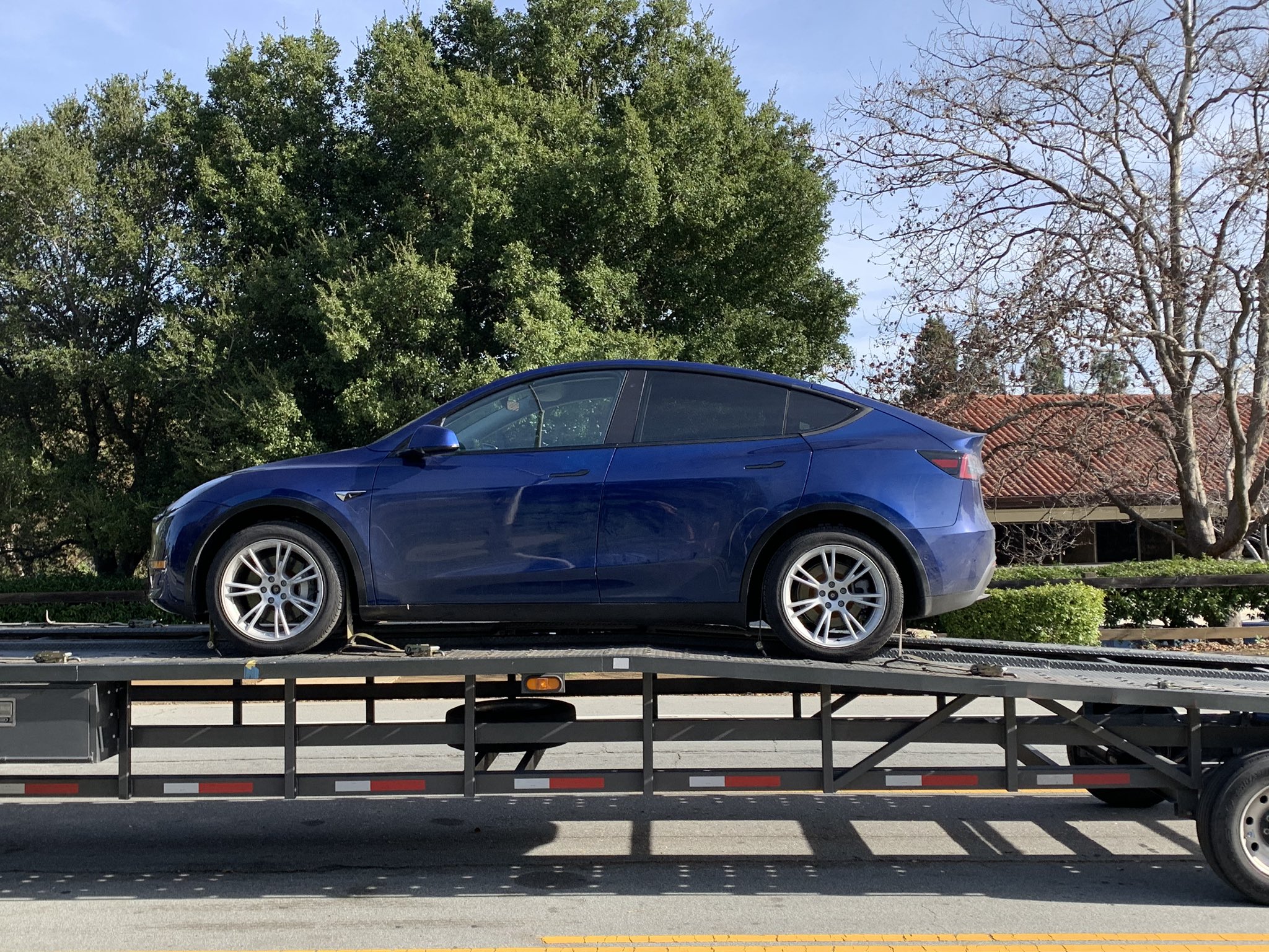 Blue Model Y spotted outside Tesla HQ in Palo Alto Drive Tesla